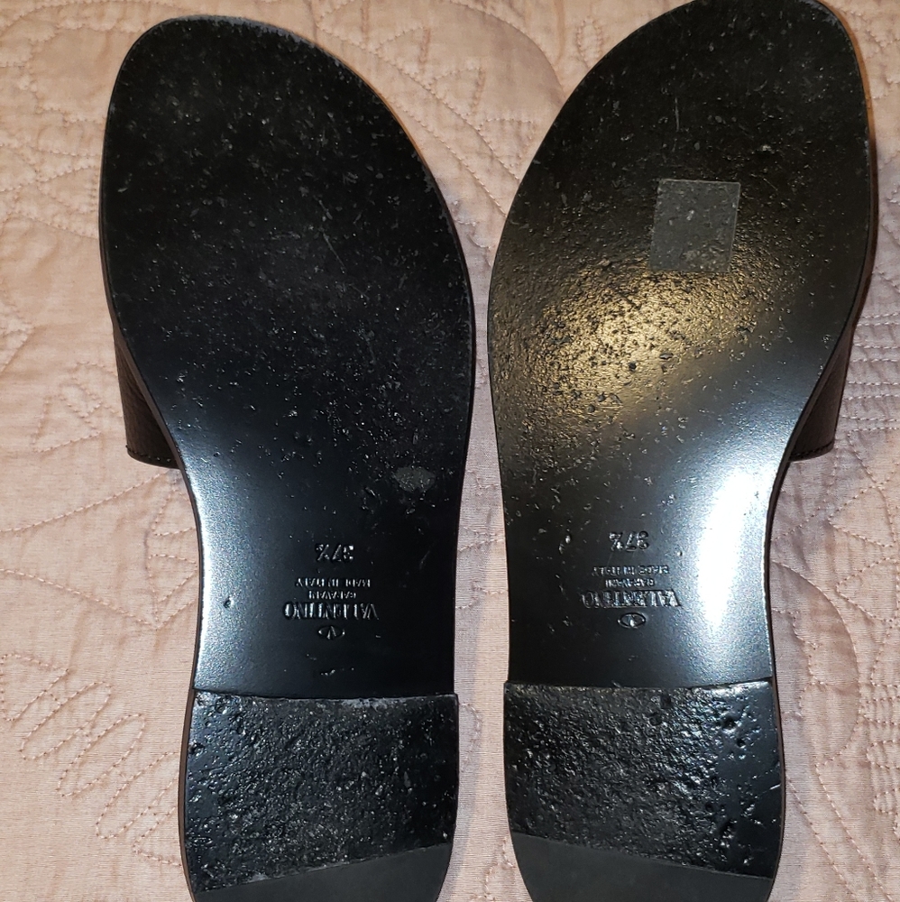 Sandals - Picture 3 of 4